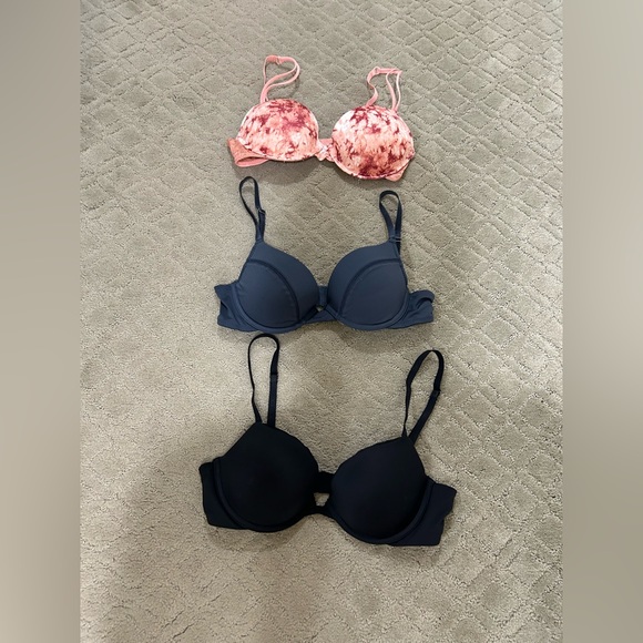 bra bundle size 34B - Picture 1 of 16